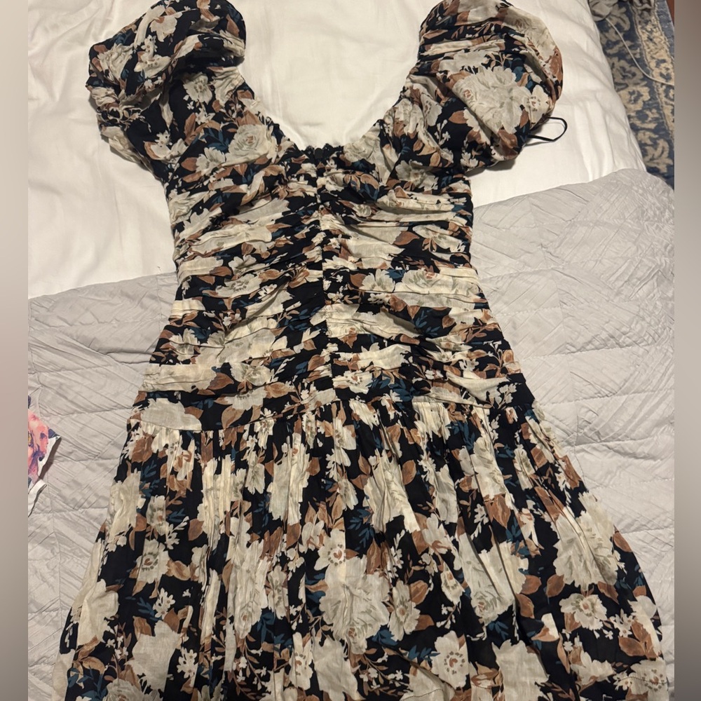 Abercrombie & Fitch Black and White Puff Sleeve Midi Dress